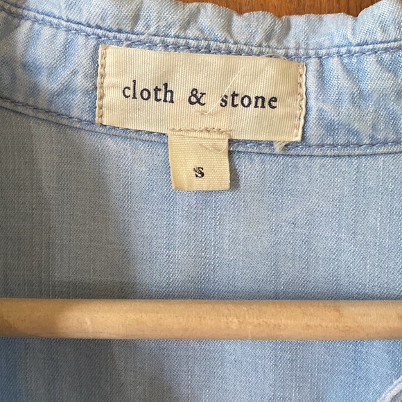 ANTHROPOLOGIE Cloth & Stone Button Down Top - Picture 3 of 5